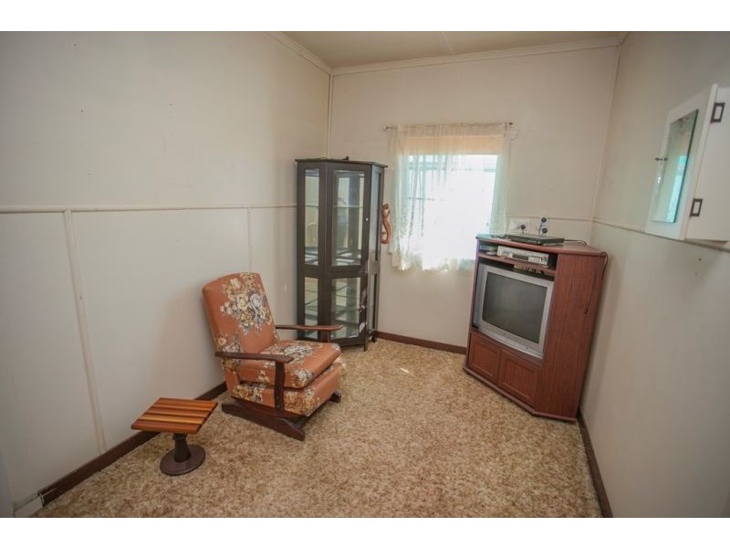 19 Russell Street, Chinchilla QLD 4413