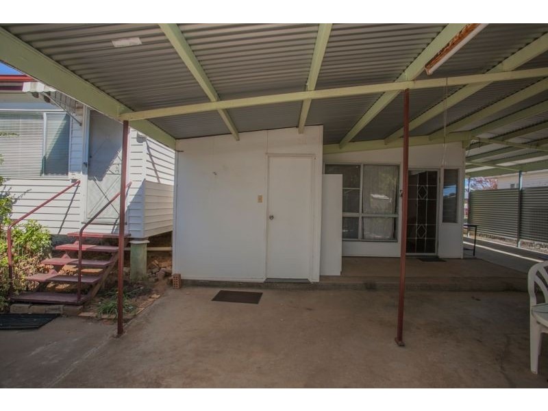 19 Russell Street, Chinchilla QLD 4413