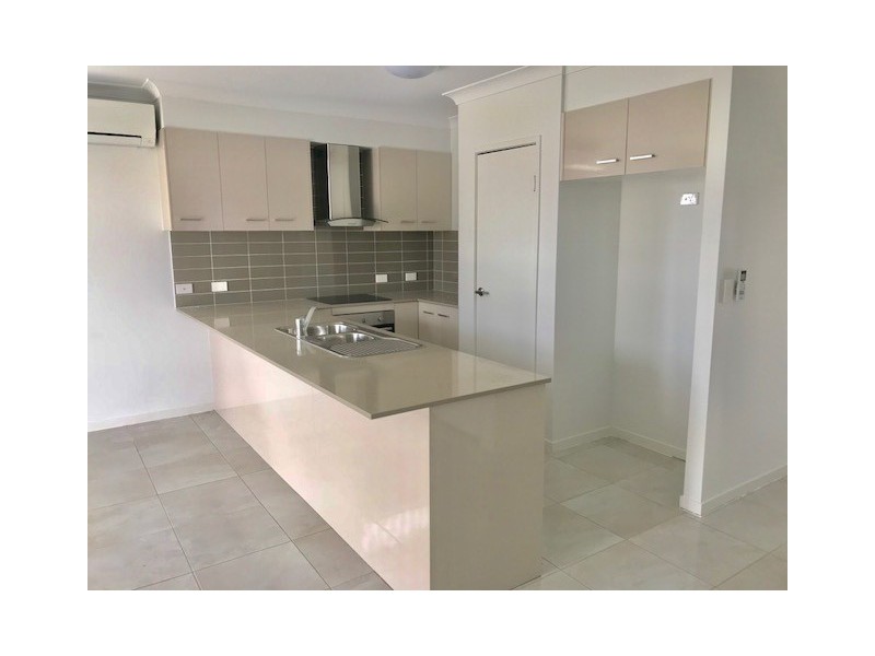 2/15 Dudley Street, Chinchilla QLD 4413