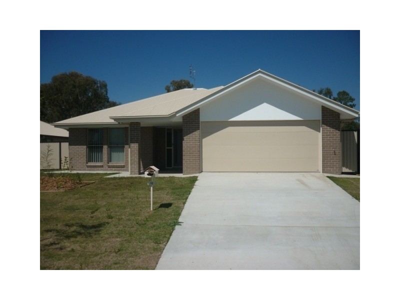 10 Cameron Street, Chinchilla QLD 4413