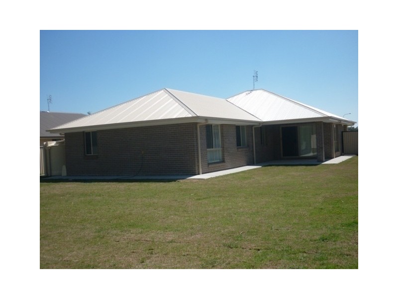 10 Cameron Street, Chinchilla QLD 4413