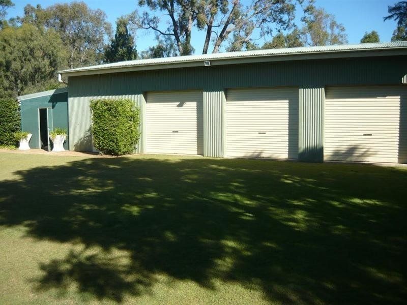 18 Lloyd Street, Chinchilla QLD 4413