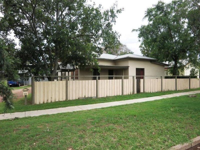 128 Murilla Street, Miles QLD 4415