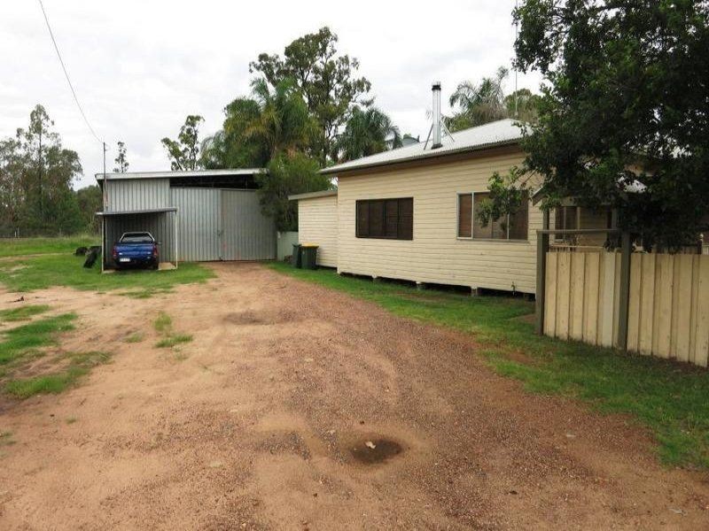 128 Murilla Street, Miles QLD 4415