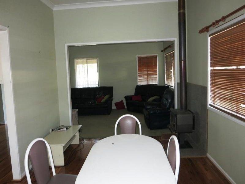 128 Murilla Street, Miles QLD 4415