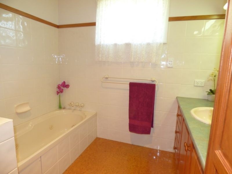 15 Beutel Street, Chinchilla QLD 4413