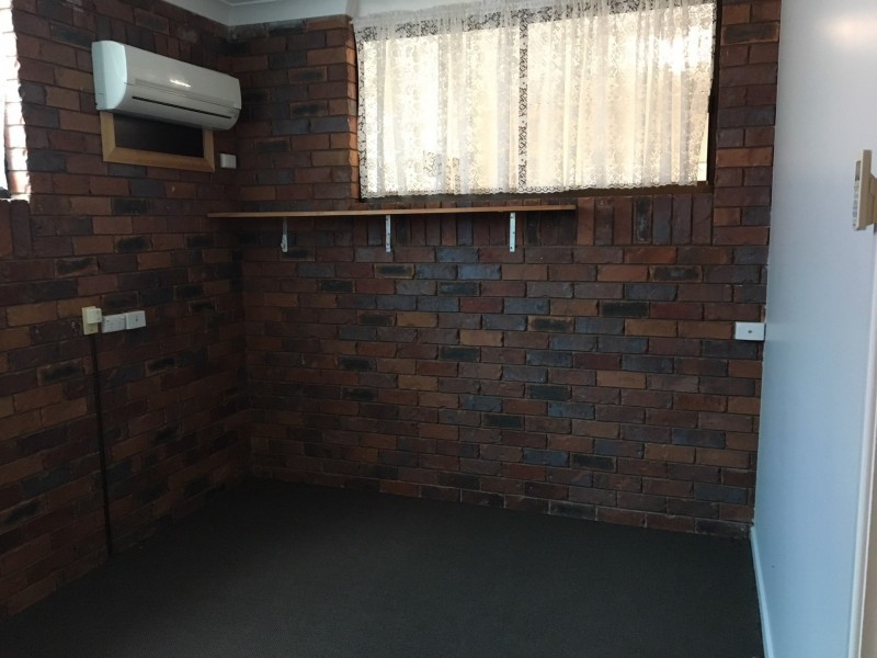 1/50 Middle St, Chinchilla QLD 4413