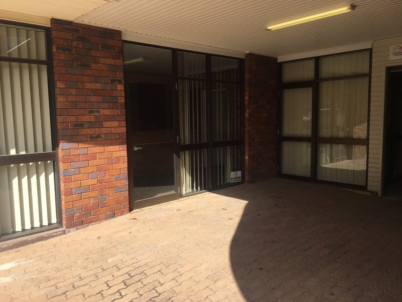 1/50 Middle St, Chinchilla QLD 4413