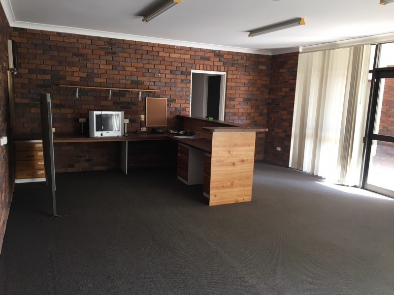 1/50 Middle St, Chinchilla QLD 4413