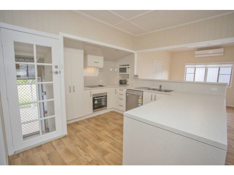 Cnr of Wambo and Park Street, Chinchilla QLD 4413