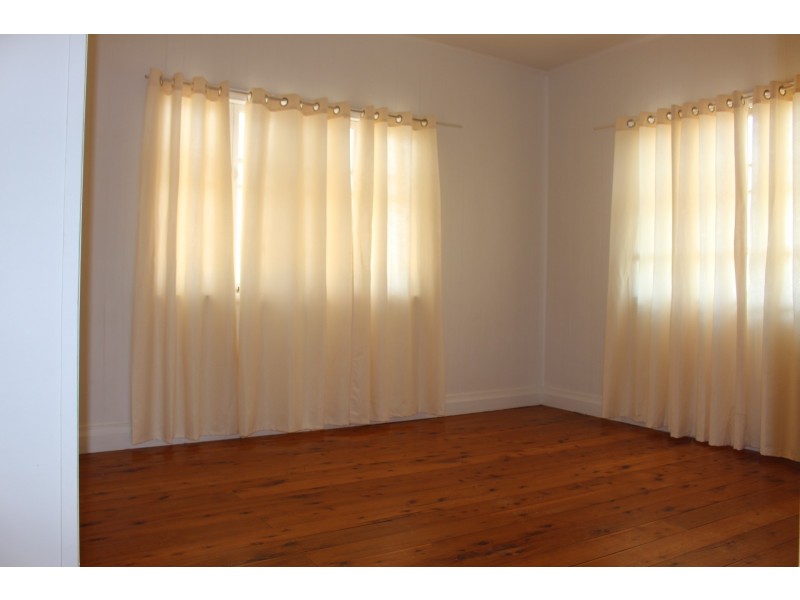 14 Barber Street, Chinchilla QLD 4413