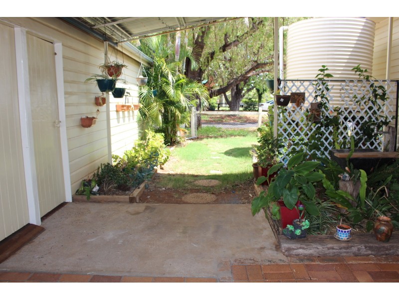 14 Barber Street, Chinchilla QLD 4413