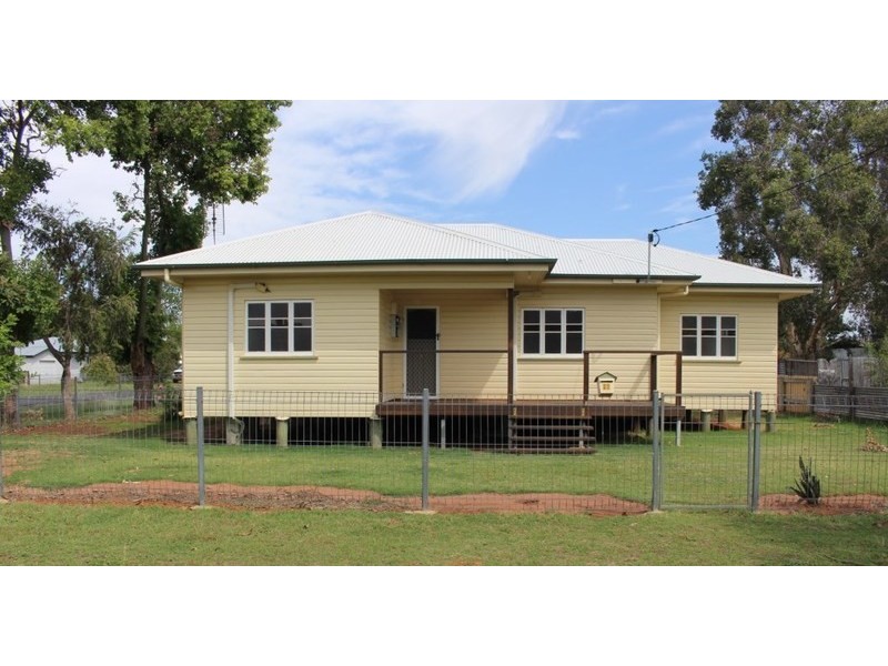 22 Atkins Street, Chinchilla QLD 4413