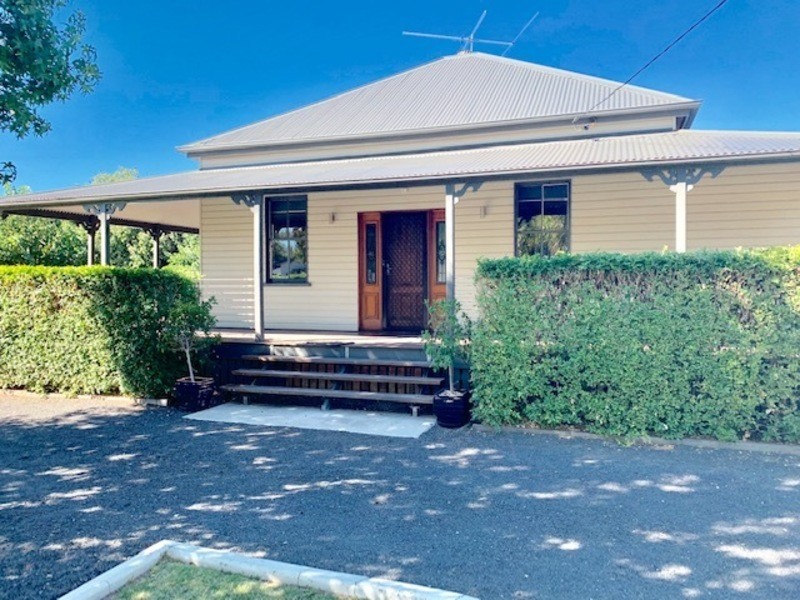 5 Wood Street, Chinchilla QLD 4413