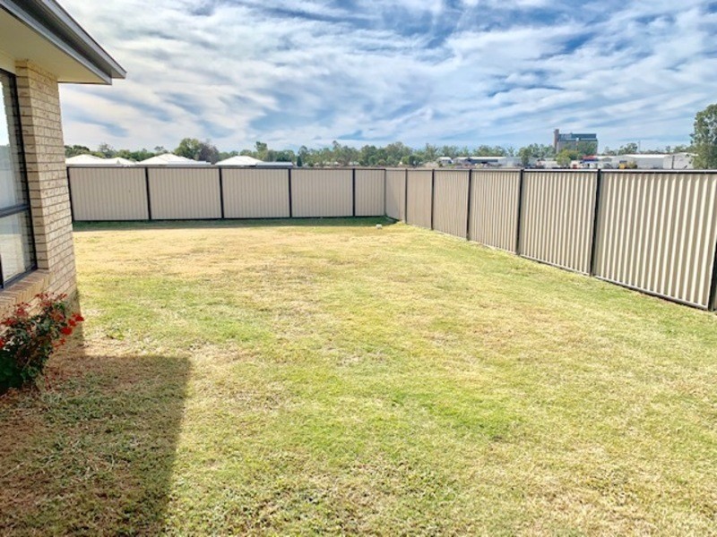 15 Campbell Street, Chinchilla QLD 4413