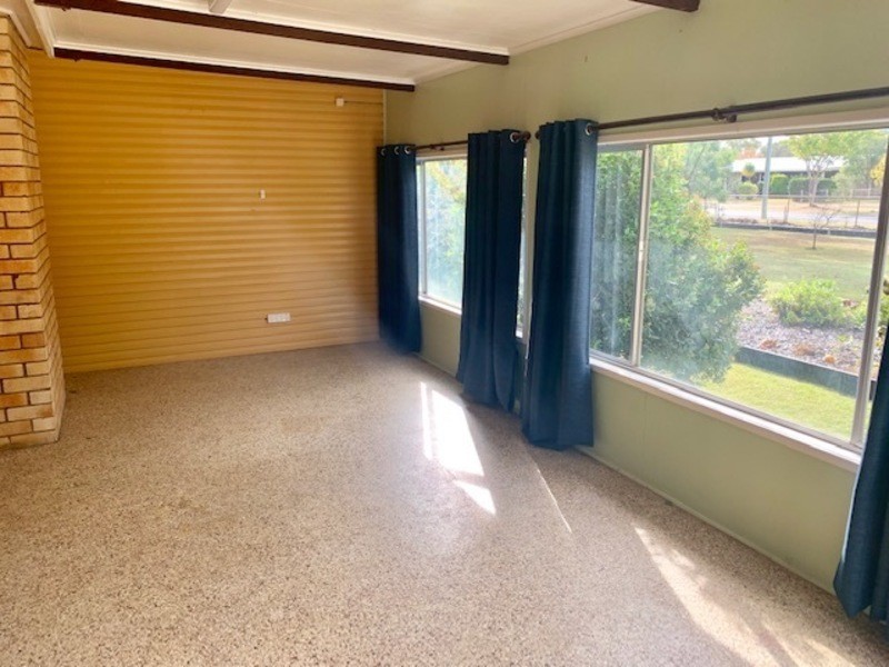 42 Mackie Street, Chinchilla QLD 4413