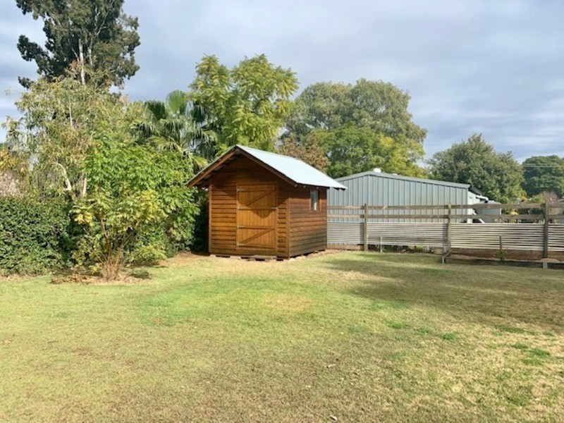 42 Mackie Street, Chinchilla QLD 4413