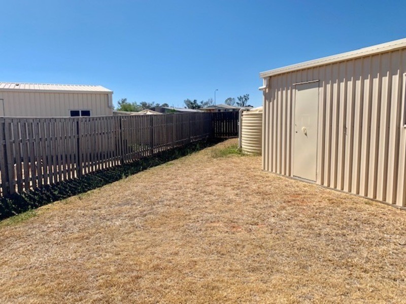 10 Brennan Place, Chinchilla QLD 4413