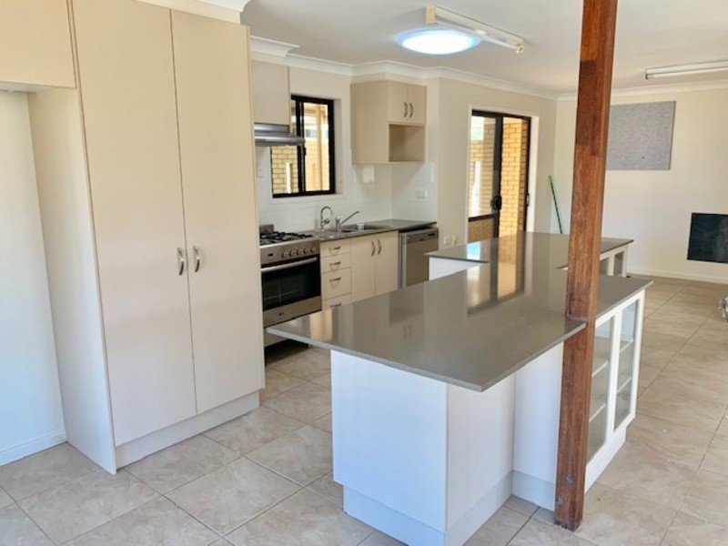8 Nowland Street, Chinchilla QLD 4413