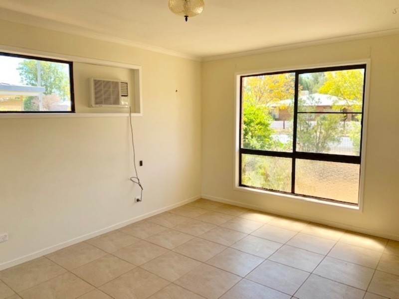 8 Nowland Street, Chinchilla QLD 4413