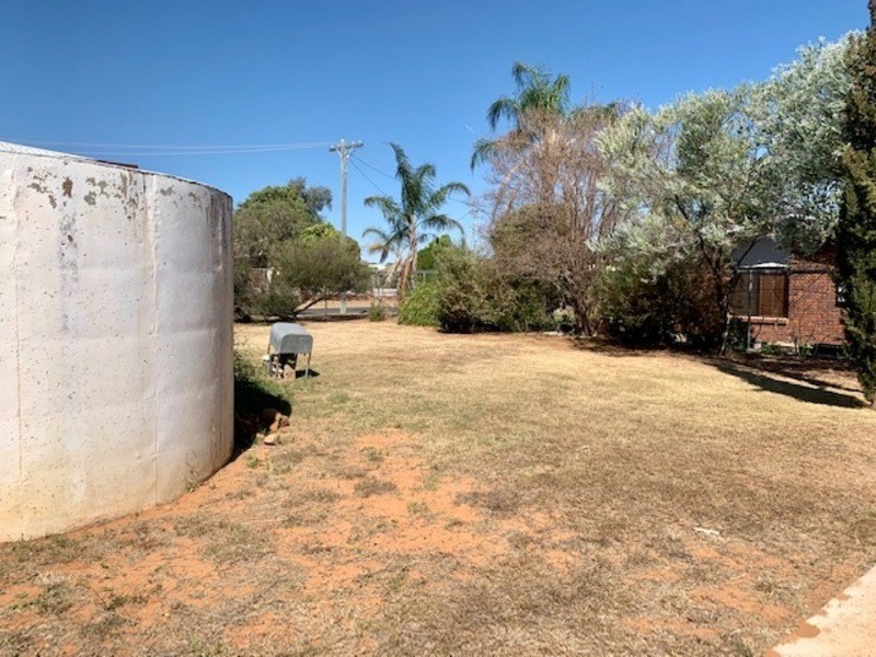 8 Nowland Street, Chinchilla QLD 4413