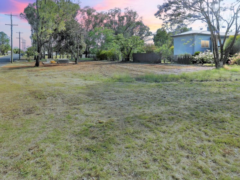 35 Hypatia Street, Chinchilla QLD 4413