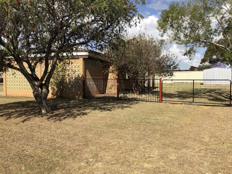 8 Park Street, Chinchilla QLD 4413