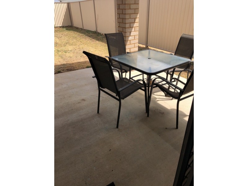 2/132 Price Street, Chinchilla QLD 4413