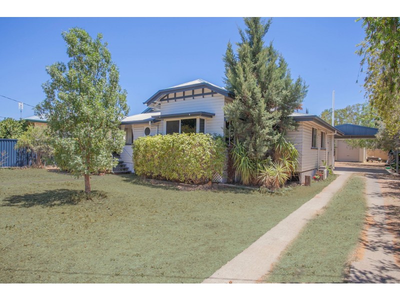 85 Middle Street, Chinchilla QLD 4413