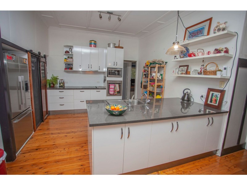 85 Middle Street, Chinchilla QLD 4413