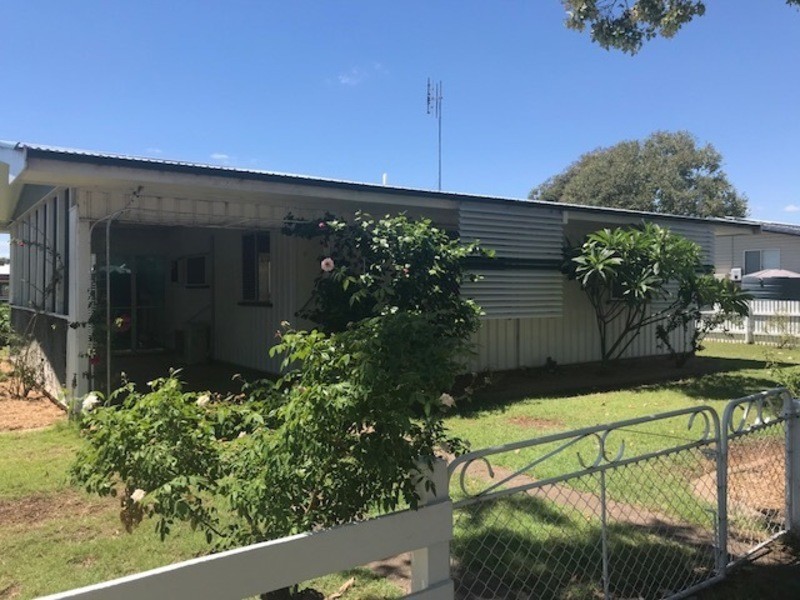 1/2 Canaga Street, Chinchilla QLD 4413