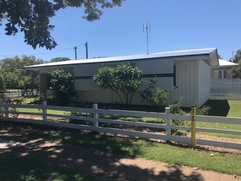 1/2 Canaga Street, Chinchilla QLD 4413