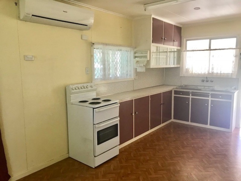1/2 Canaga Street, Chinchilla QLD 4413