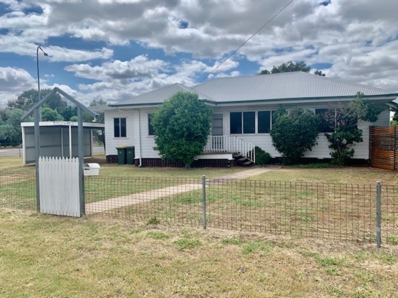 91-93 Hypatia Street, Chinchilla QLD 4413