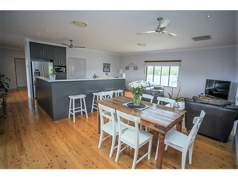 74 Ainsworth Street, Chinchilla QLD 4413