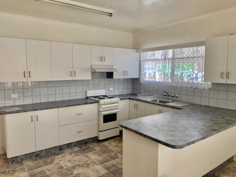 12 Villiers Street, Chinchilla QLD 4413