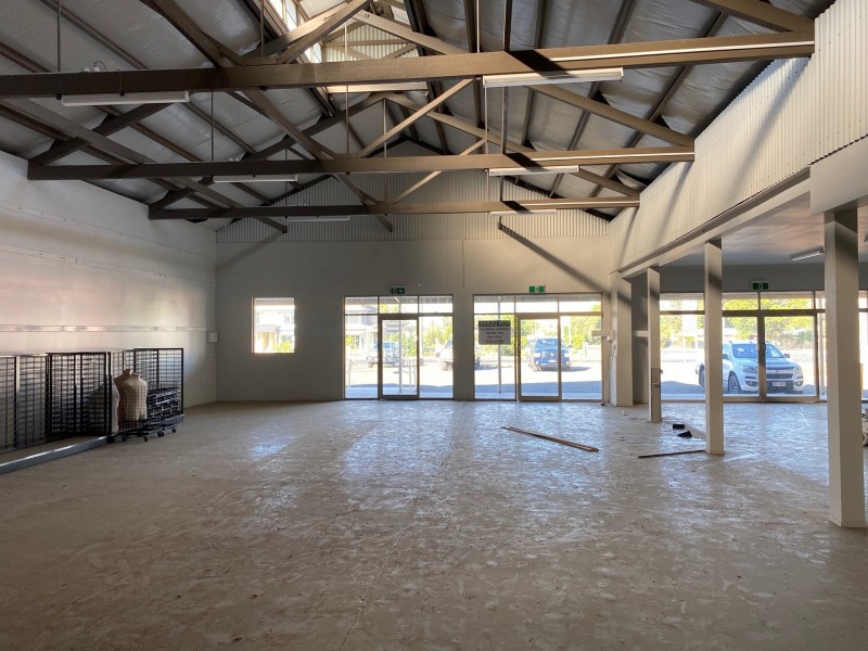 1 & 2/37 Warrego Highway, Chinchilla QLD 4413