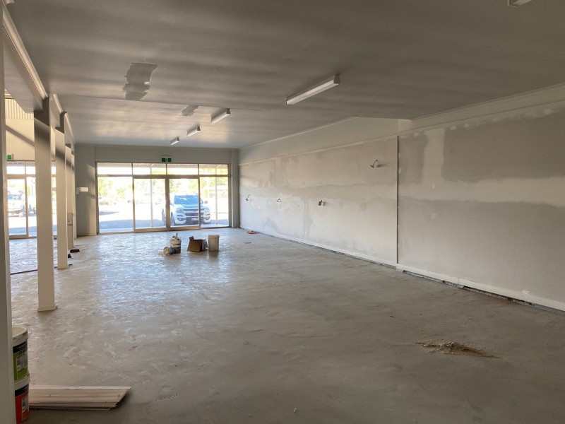 1 & 2/37 Warrego Highway, Chinchilla QLD 4413