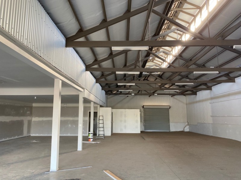 1 & 2/37 Warrego Highway, Chinchilla QLD 4413