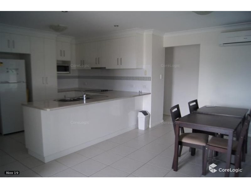 2/12 Lewis Street, Chinchilla QLD 4413