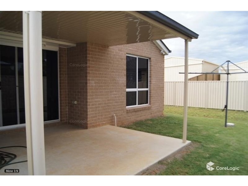 2/12 Lewis Street, Chinchilla QLD 4413
