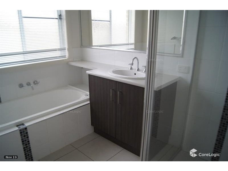 2/12 Lewis Street, Chinchilla QLD 4413