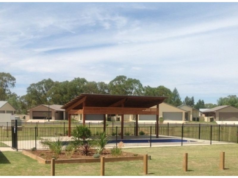 No.43 at Cello Court the Executive Community, Chinchilla QLD 4413