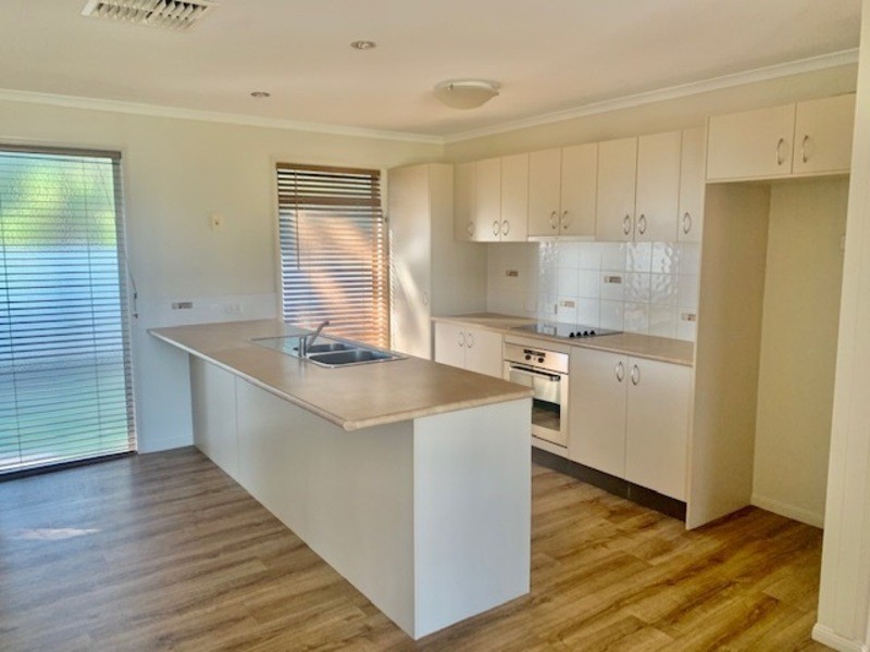 11 Davidson Court, Chinchilla QLD 4413