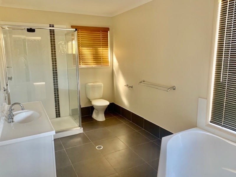 11 Davidson Court, Chinchilla QLD 4413