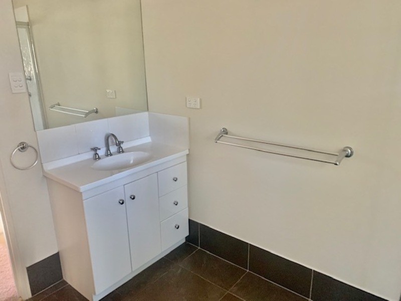 11 Davidson Court, Chinchilla QLD 4413