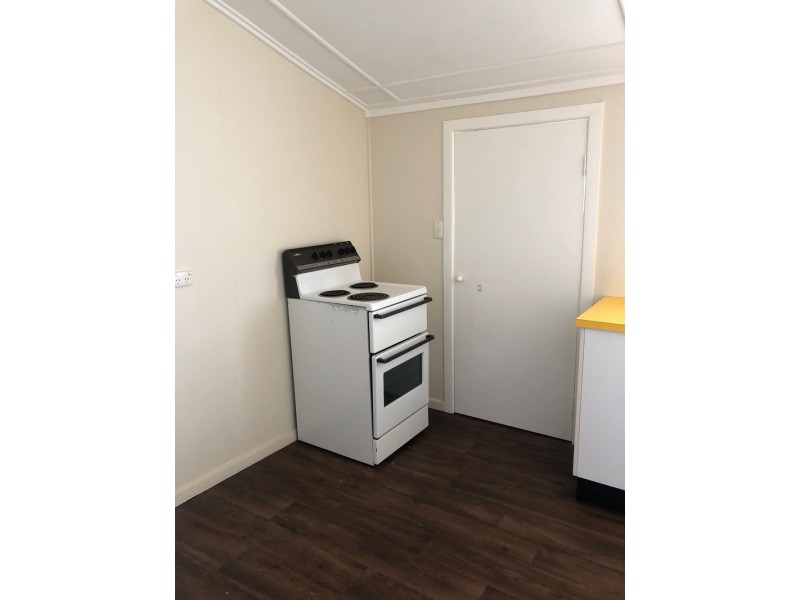 2/14 Claydon, Chinchilla QLD 4413