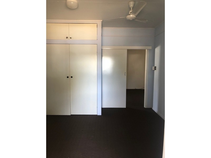 2/14 Claydon, Chinchilla QLD 4413