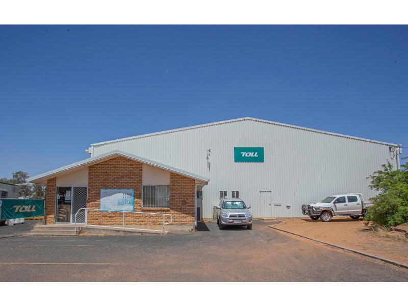 17 – 27 Cooper St, Chinchilla QLD 4413