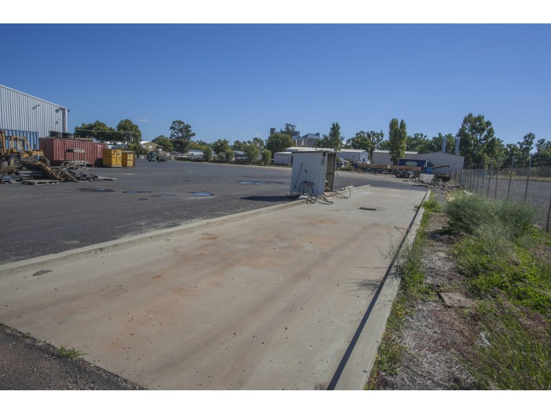 17 – 27 Cooper St, Chinchilla QLD 4413